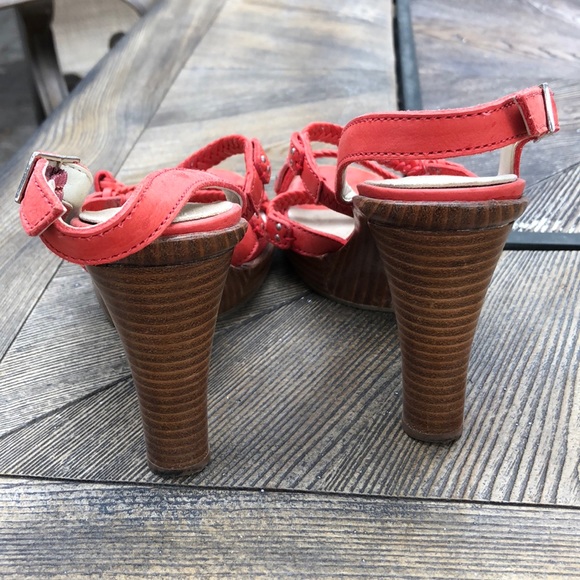 Platform sling back braided strap heels! - Picture 3 of 6